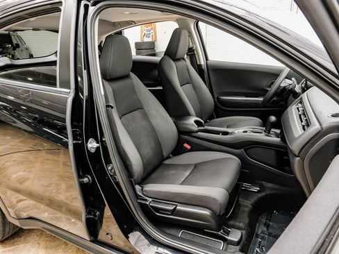 Used 2022 Honda HR-V EX image 27