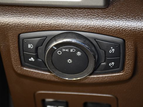 Used 2020 Ford F150 King Ranch w/ Equipment Group 601A Luxury AWD/4WD image 42