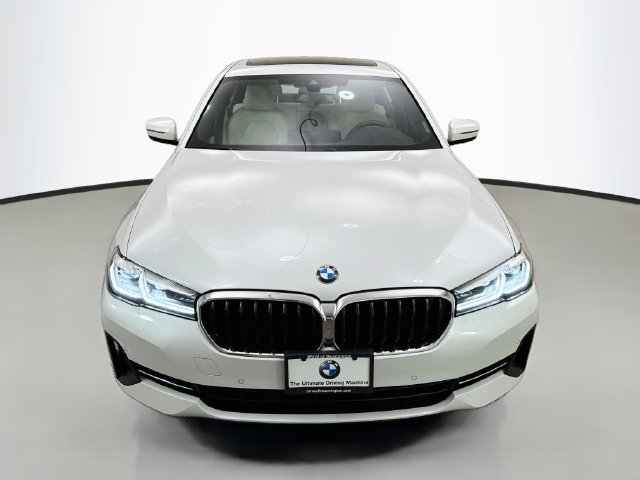 Used 2022 BMW 530i xDrive w/ Convenience Package AWD/4WD image 2