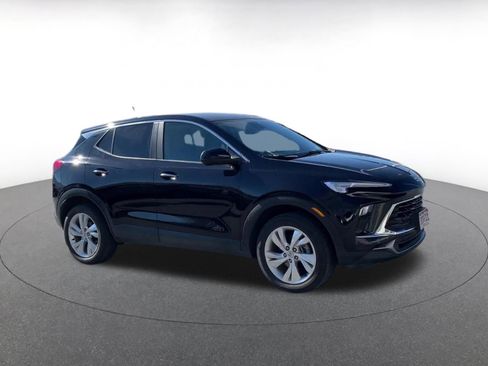 Used 2025 Buick Encore GX Preferred image 2