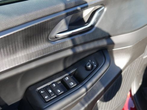 New 2025 Jeep Grand Cherokee L Altitude image 14