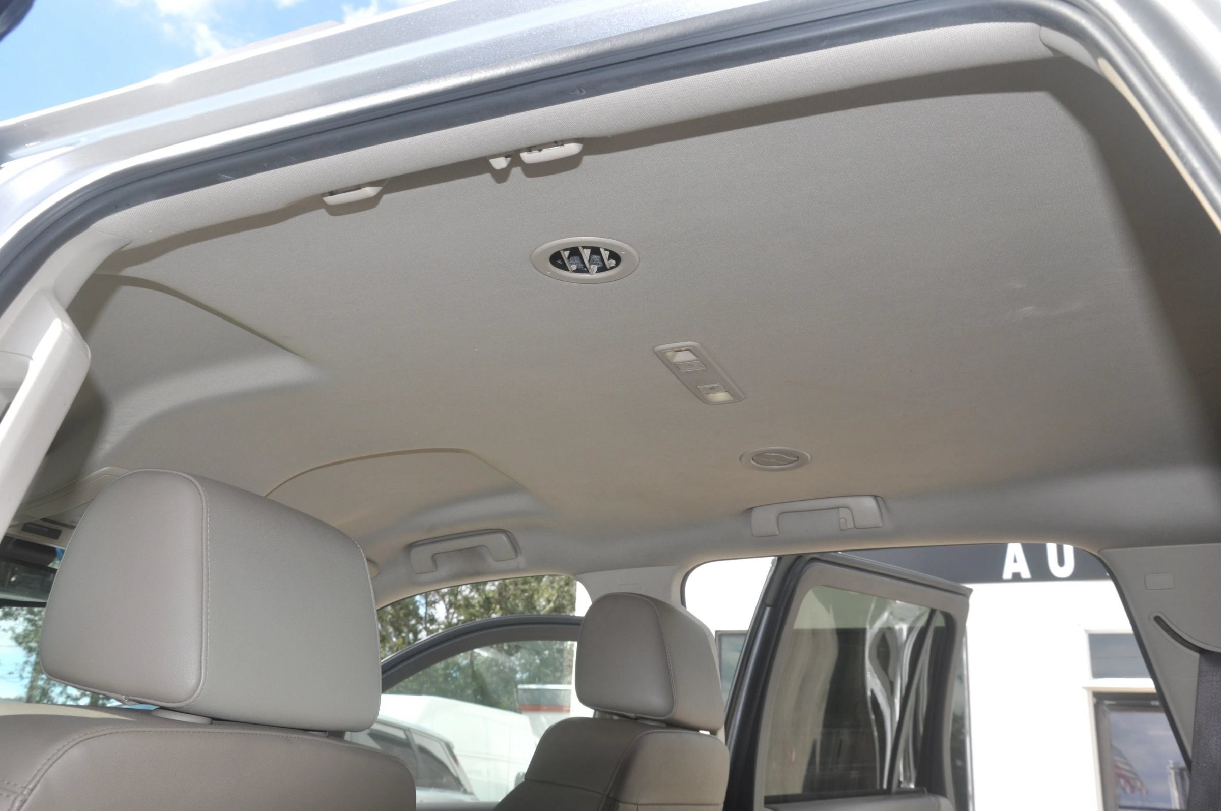 Used 2017 GMC Yukon SLT RWD image 32