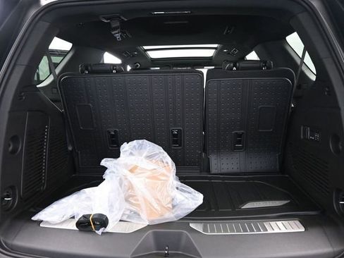 New 2026 Chevrolet Tahoe Premier image 8