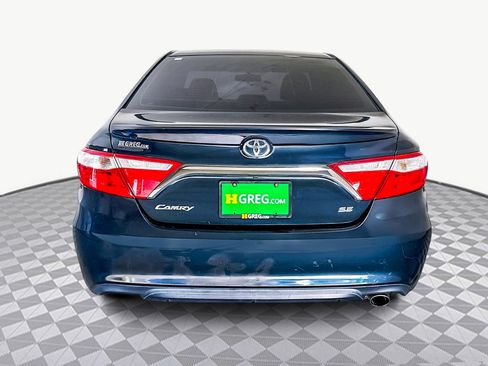 Used 2016 Toyota Camry SE image 8