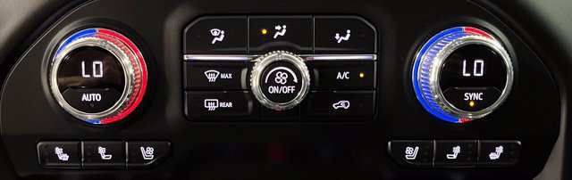 Used 2022 GMC Sierra 3500 Denali w/ Denali Ultimate Package AWD/4WD image 38