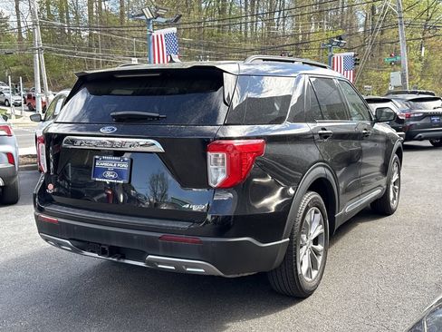 Used 2023 Ford Explorer XLT w/ Equipment Group 202A AWD/4WD image 3