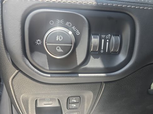 Used 2024 RAM 1500 Limited AWD/4WD image 27