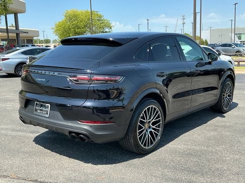 Used 2022 Porsche Cayenne Coupe AWD/4WD image 3