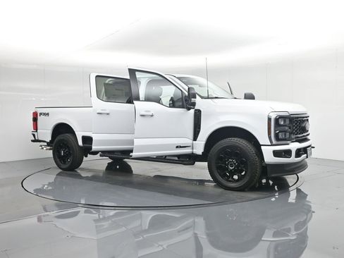 New 2026 Ford F250 XLT w/ XLT Premium Package AWD/4WD image 35