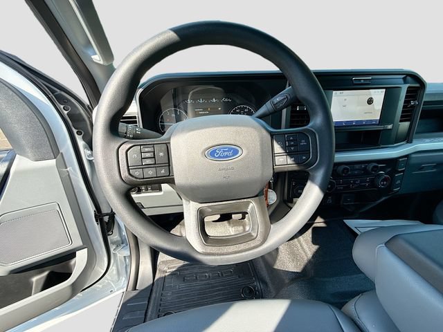 New 2026 Ford F550 4x4 Supercab Super Duty image 15