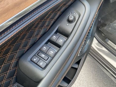 New 2025 Jeep Grand Cherokee L Summit image 13