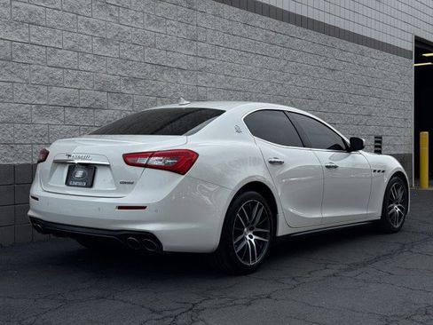Used 2018 Maserati Ghibli image 3