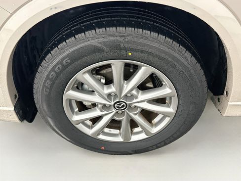 Used 2025 MAZDA CX-5 AWD 2.5 S w/ Preferred Package image 11