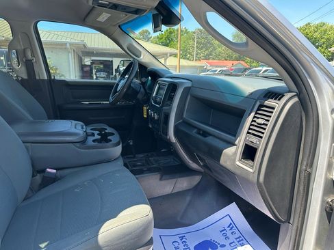 Used 2016 RAM 3500 Tradesman w/ Chrome Appearance Group AWD/4WD image 12