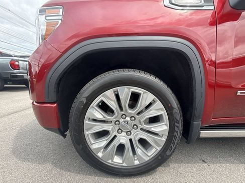 Used 2022 GMC Sierra 1500 Denali w/ Denali Premium Package AWD/4WD image 10