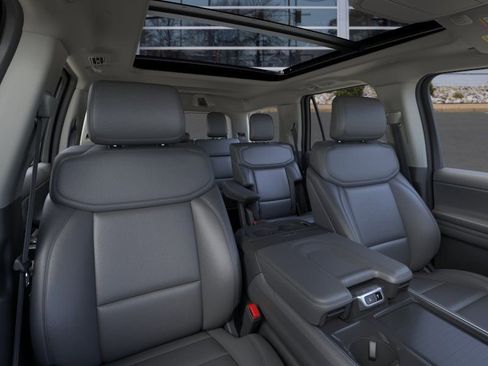 New 2026 Ford Expedition Active AWD/4WD image 10