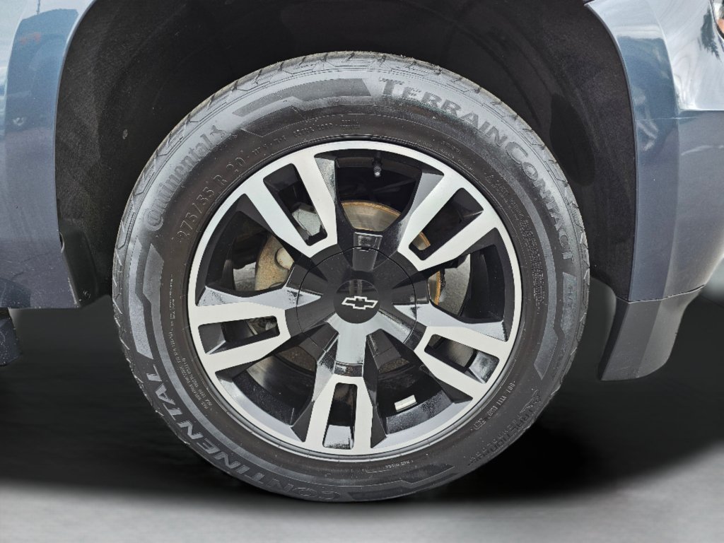 Used 2019 Chevrolet Suburban LT AWD/4WD image 28