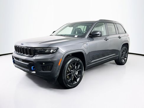 Used 2024 Jeep Grand Cherokee Limited 4xe image 3