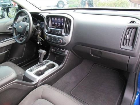 Used 2019 Chevrolet Colorado LT image 11