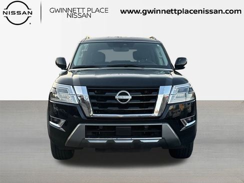 Used 2023 Nissan Armada SL w/ Captain's Chairs Package image 2