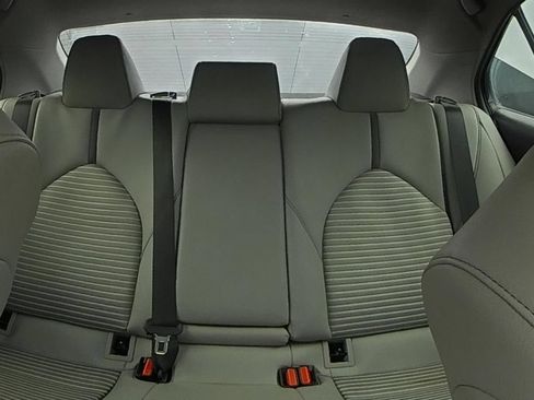 Used 2021 Toyota Camry SE FWD image 10