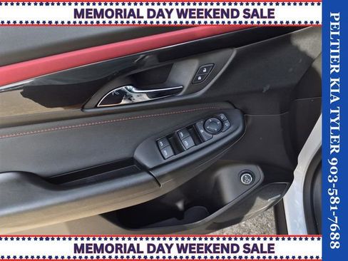 Used 2025 Chevrolet TrailBlazer RS w/ Convenience Package FWD image 23
