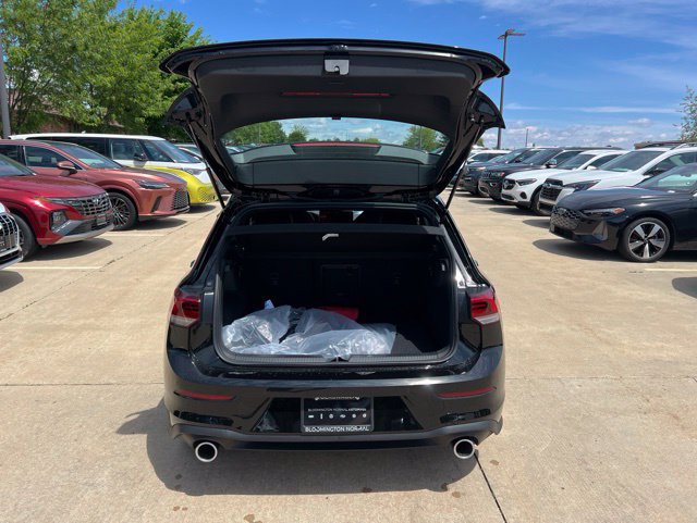 New 2026 Volkswagen GTI SE FWD image 13