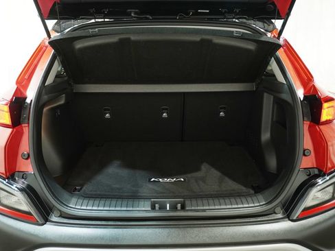 Used 2022 Hyundai Kona SEL w/ Cargo Package AWD/4WD image 6