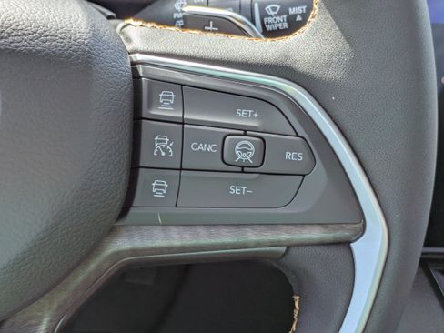 New 2026 Jeep Grand Cherokee L Limited AWD/4WD image 19