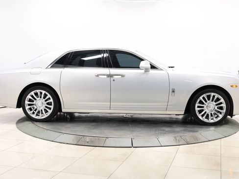 Used 2019 Rolls-Royce Ghost image 74