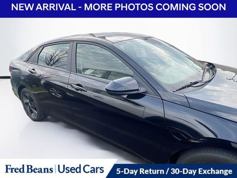 Used 2023 Hyundai Elantra SEL image 9
