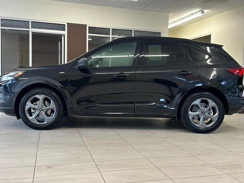 Certified 2023 Ford Escape ST-Line w/ Tech Pack #1 image 7