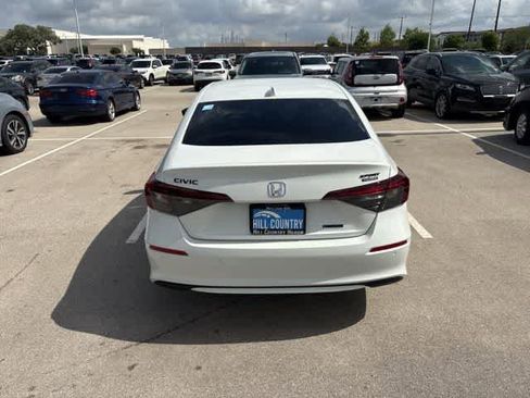 Used 2026 Honda Civic Sport Touring image 4