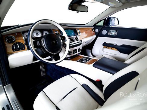 Certified 2019 Rolls-Royce Wraith RWD image 4