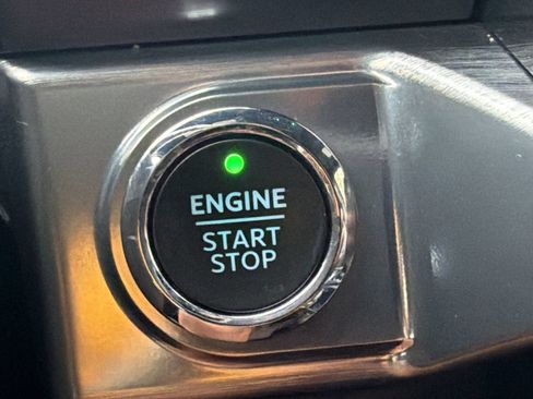 Used 2021 Ford F150 Lariat AWD/4WD image 17