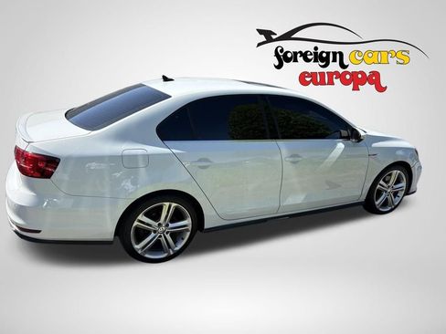 Used 2017 Volkswagen Jetta GLI FWD image 7