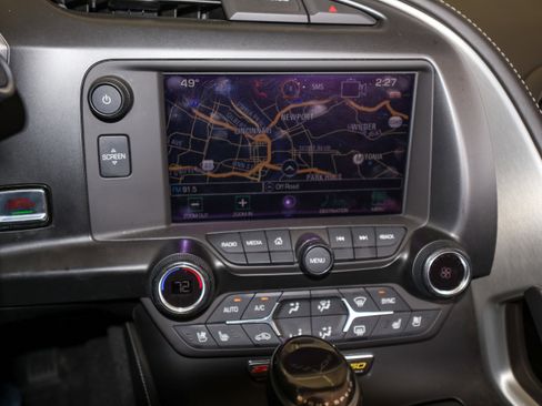 Used 2016 Chevrolet Corvette Z06 w/ 3LZ Preferred Equipment Group image 24