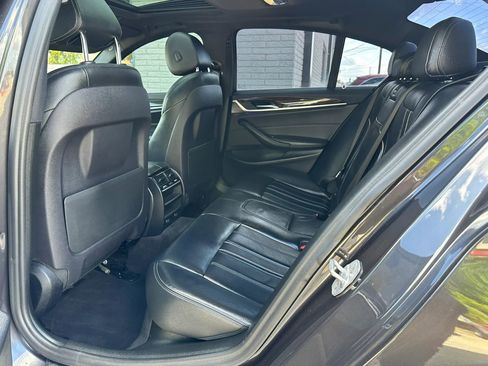 Used 2018 BMW 530e w/ Premium Package 2 image 16