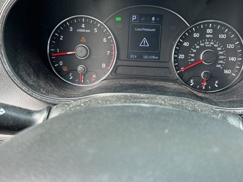 Used 2018 Kia Forte LX w/ LX Popular Package image 6