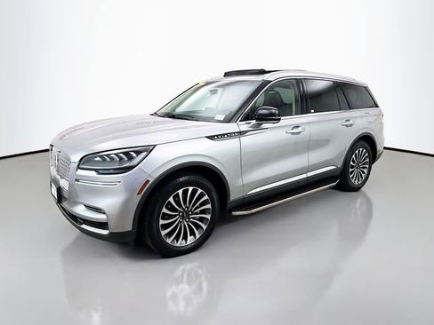 Used 2022 Lincoln Aviator Reserve w/ Elements Package Plus image 3