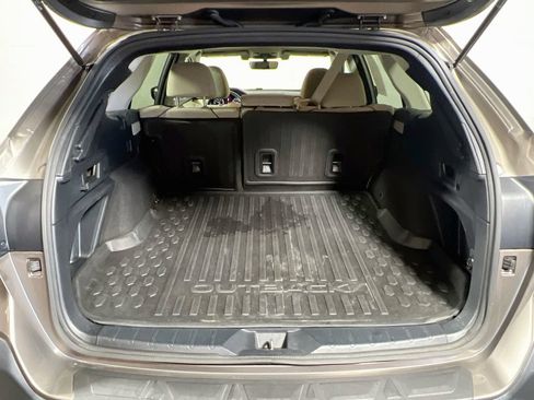 Used 2021 Subaru Outback Premium AWD/4WD image 22