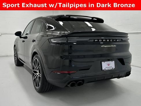 Used 2024 Porsche Cayenne Turbo image 8
