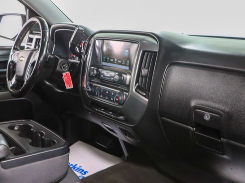 Used 2018 Chevrolet Silverado 1500 LT AWD/4WD image 26