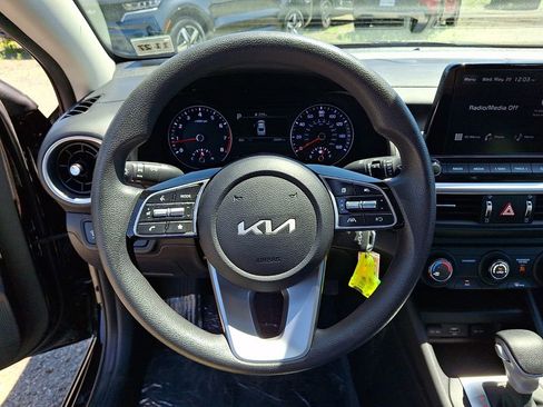 Certified 2023 Kia Forte LXS FWD image 19