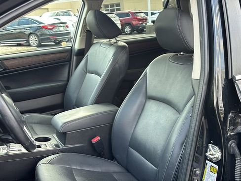 Used 2017 Subaru Outback 2.5i Limited image 10