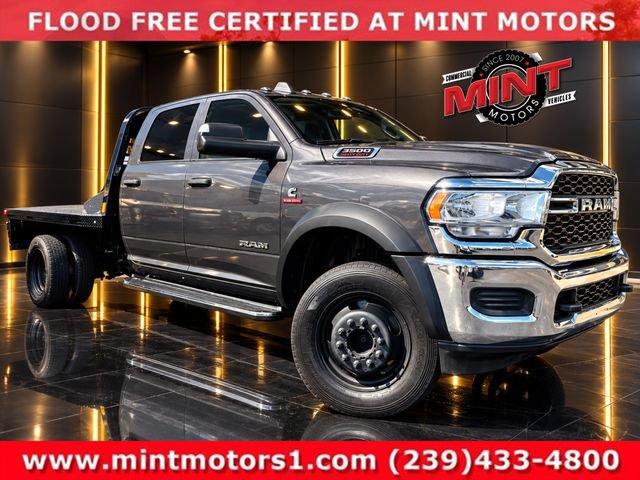 Used 2022 RAM 5500 Tradesman w/ Chrome Appearance Group AWD/4WD image 1