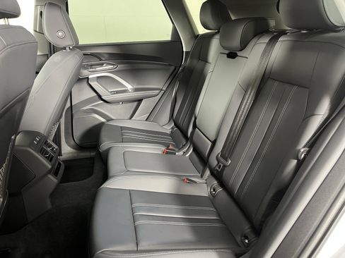 Used 2025 Audi Q5 Premium w/ 19" Wheel Package image 19