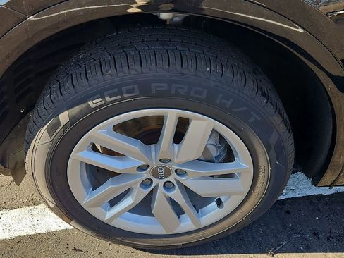 Used 2020 Audi Q5 2.0T Premium w/ Convenience Package image 10