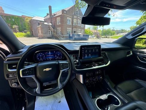 Used 2024 Chevrolet Tahoe LT AWD/4WD image 19