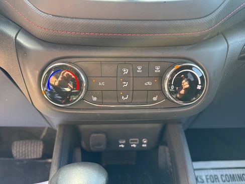Used 2023 Chevrolet TrailBlazer RS AWD/4WD image 19